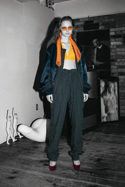 Look 11